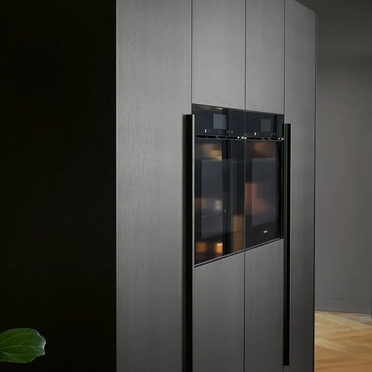 Next125 NX 680 – Zweizeilige Designküche Carbongrau – Grau matt