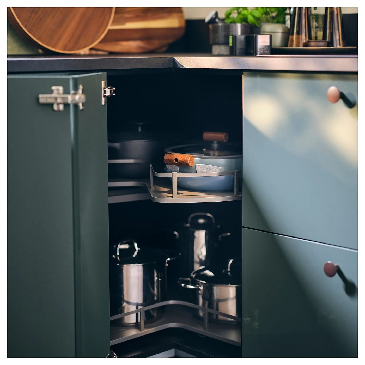 Eckschrank Küche: Karussell, LeMans, Magic Corner und tote Ecke im Vergleich